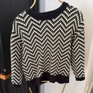 Black, White, olive green chevron Knit Sweater - Women's by Tahari size L